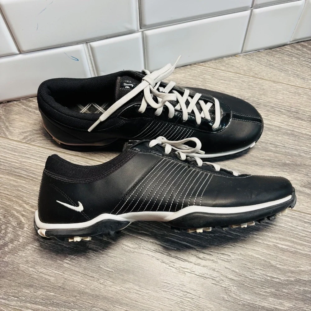 Nike Women's Black Delight II Golf Shoes Spiked Leather White Stitching Size 9.5